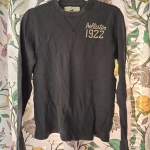 Hollister Dark Gray Long Sleeve Tee